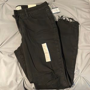Mid Rise Skinny Jeans - Black